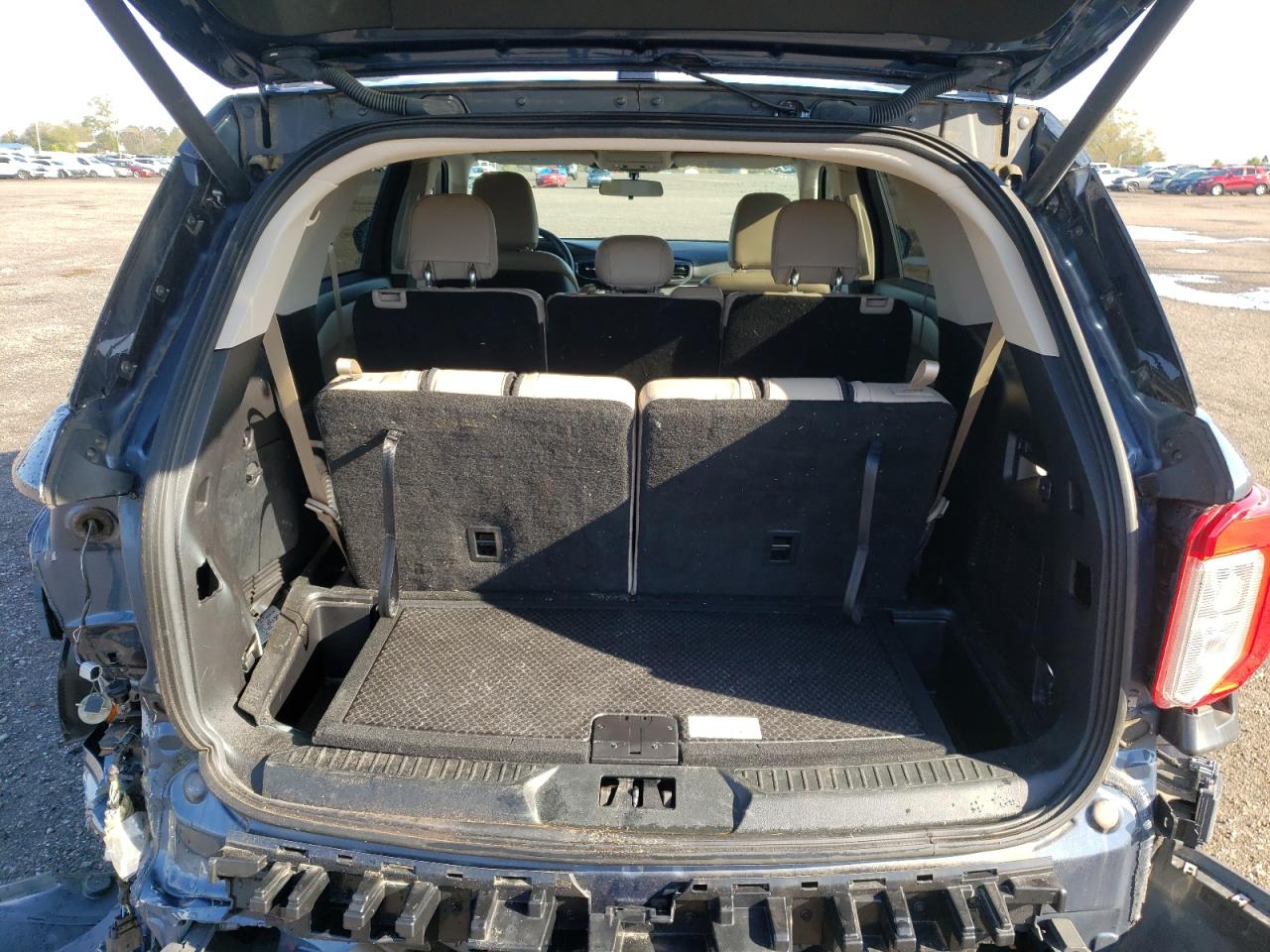 Photo 9 from auction – 2020 FORD EXPLORER X with VIN 1FMSK7DH4LGA58079