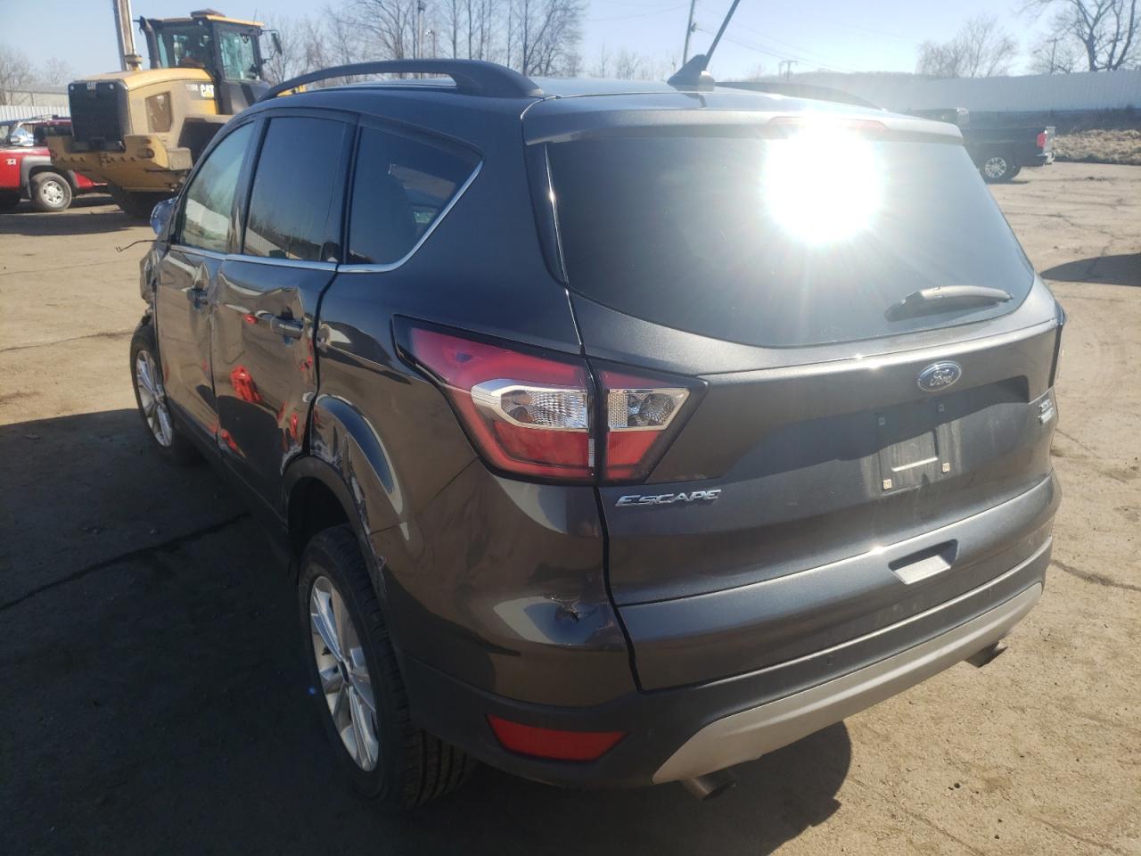 Photo 3 from auction – 2018 FORD ESCAPE SEL with VIN 1FMCU9HD8JUB18705