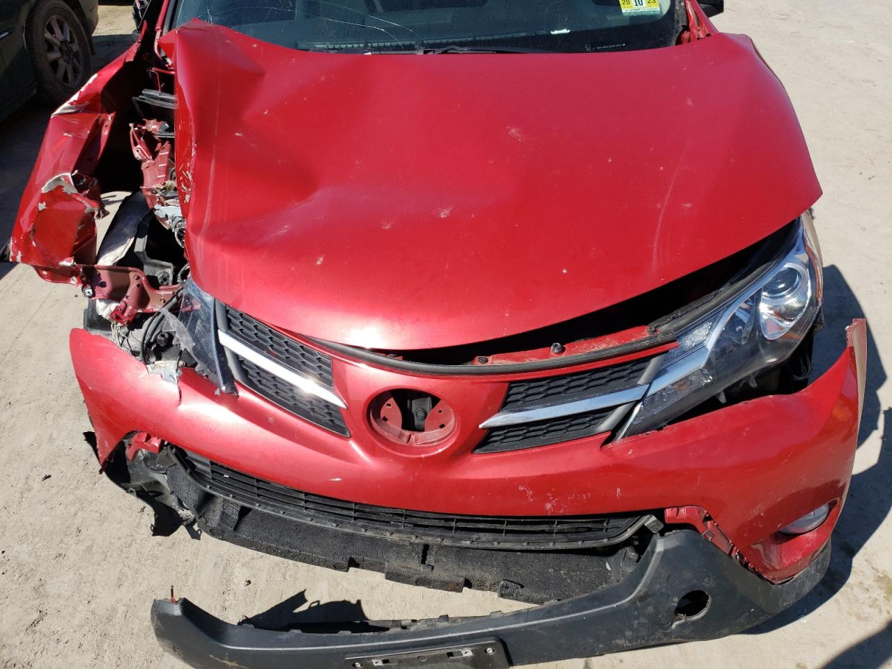 Photo 7 from auction – 2015 TOYOTA RAV4 XLE with VIN 2T3RFREV9FW239033