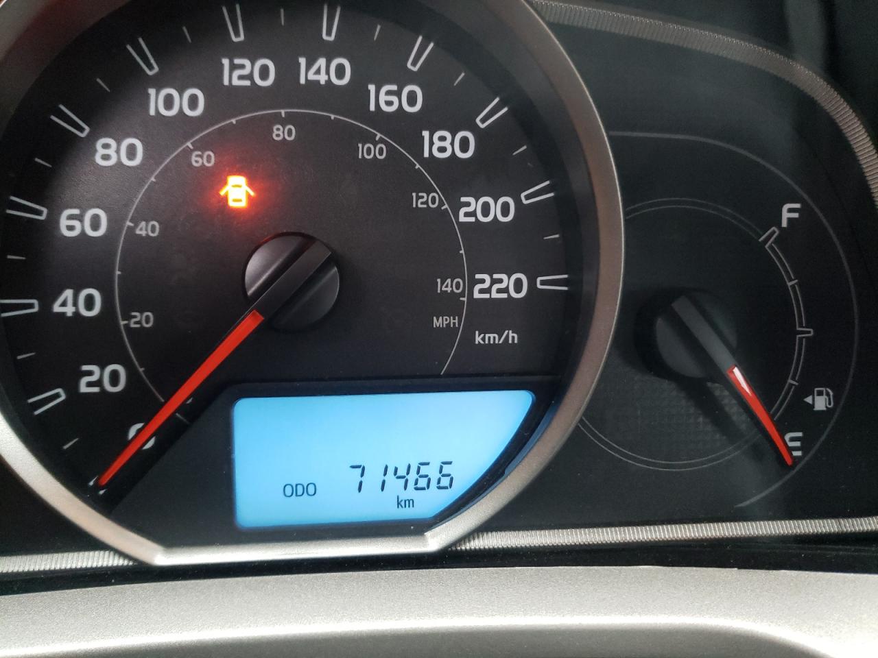 Photo 8 from auction – 2015 TOYOTA RAV4 LE with VIN 2T3BFREV0FW371695