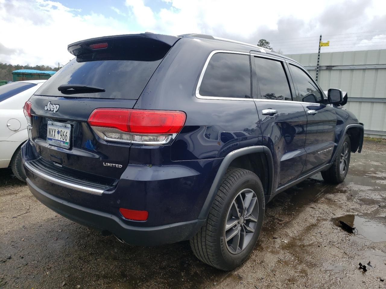 Photo 4 from auction – 2017 JEEP GRAND CHER with VIN 1C4RJFBG2HC940845