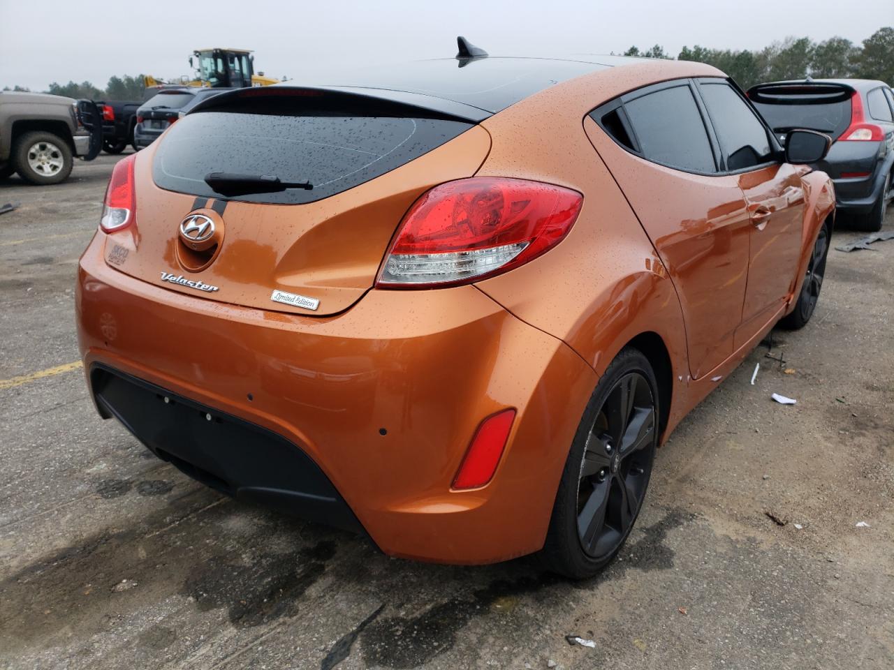 صورة رقم 4 من المزاد - 2016 HYUNDAI VELOSTER مع VIN KMHTC6AD2GU263615