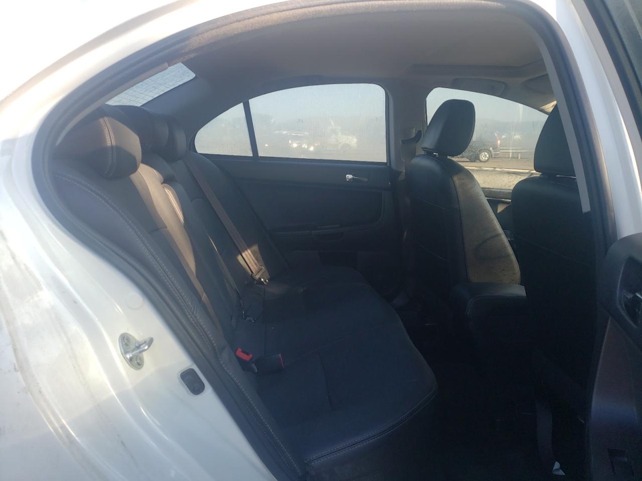 Photo 6 from auction – 2015 MITSUBISHI LANCER EVO with VIN JA32W5FV2FU007491