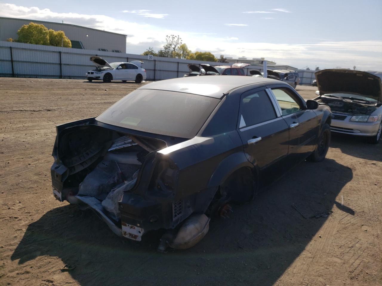 Photo 4 from auction – 2006 CHRYSLER 300 with VIN 2C3KA43R36H226226