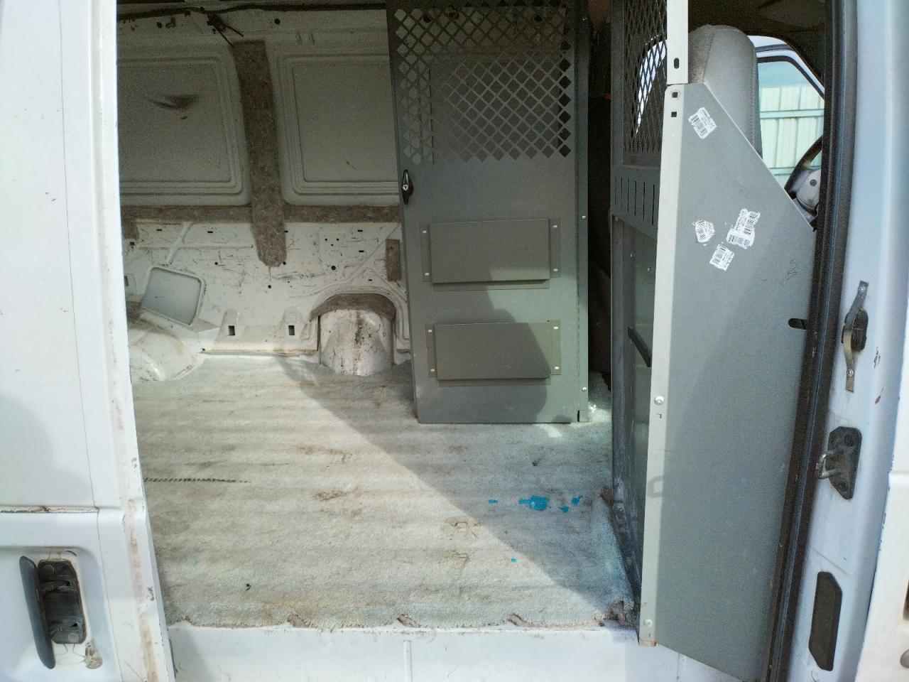 Photo 6 from auction – 2002 FORD ECONOLINE with VIN 1FTNS24L22HA91860