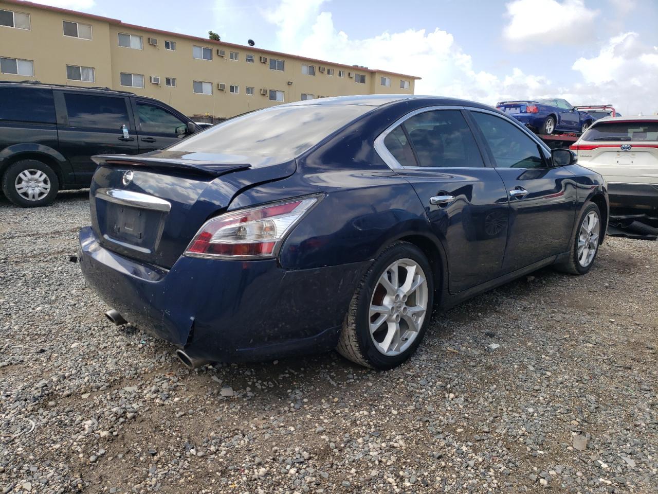 Photo 4 from auction – 2013 NISSAN MAXIMA S with VIN 1N4AA5AP9DC801675