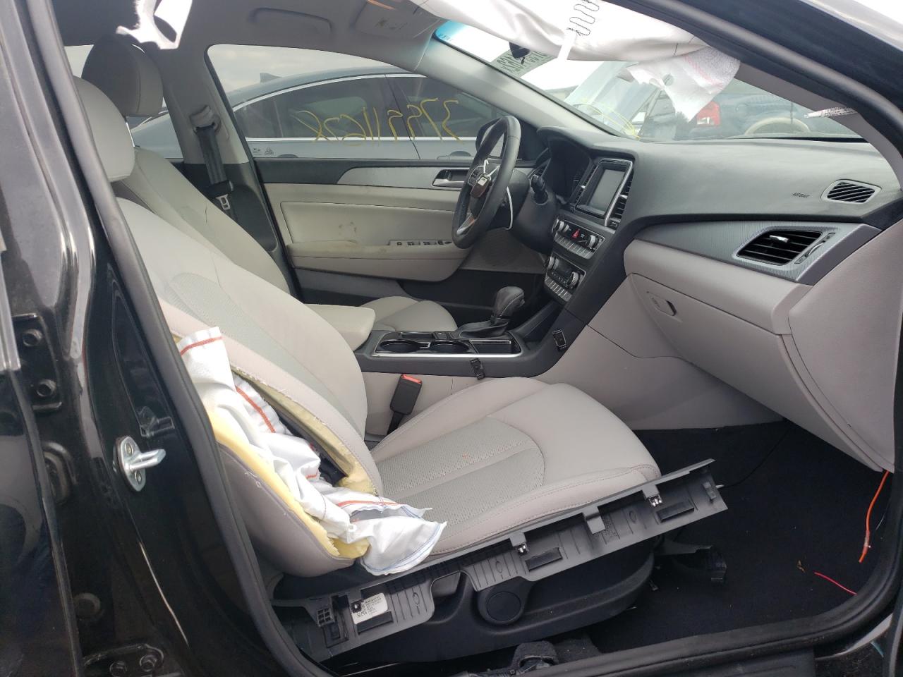 Photo 5 from auction – 2019 HYUNDAI SONATA LIM with VIN 5NPE34AF0KH746283