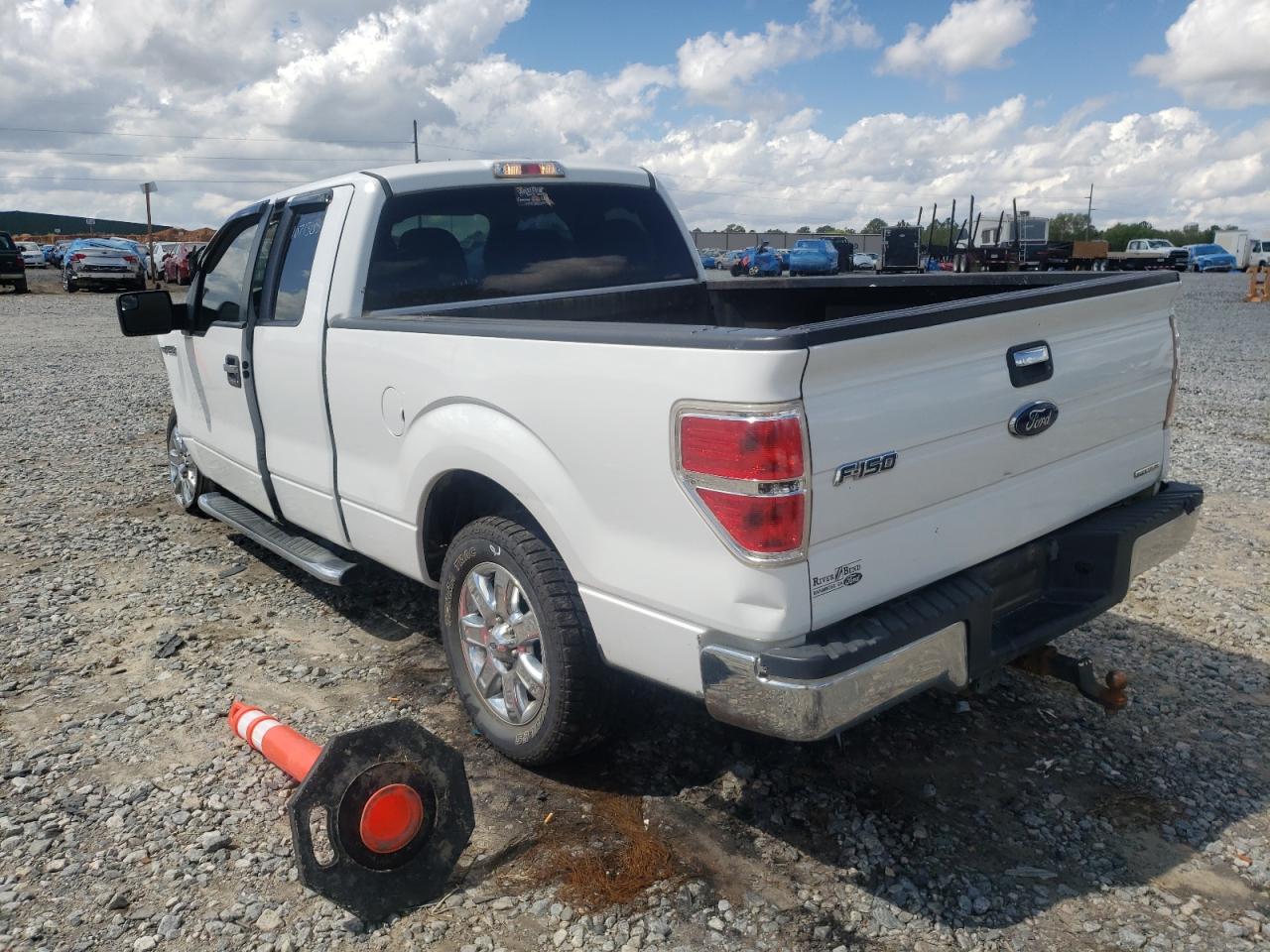 Photo 3 from auction – 2013 FORD F150 SUPER with VIN 1FTEX1CM2DFD55308