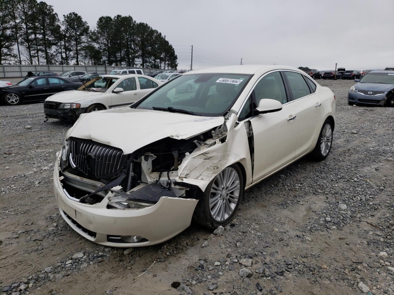 Photo 2 from auction – 2014 BUICK VERANO with VIN 1G4PP5SK0E4170330
