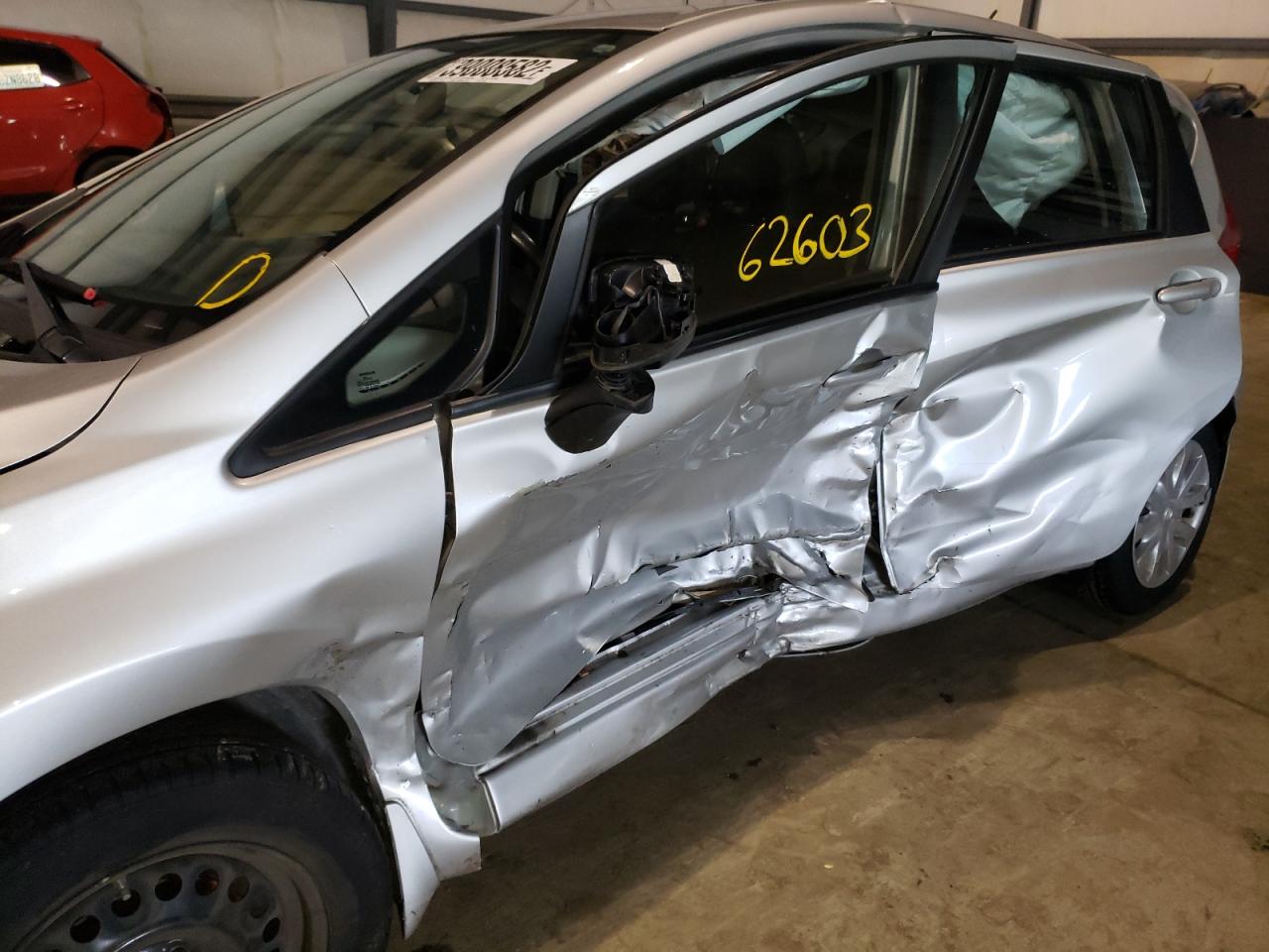 Photo 9 from auction – 2015 NISSAN VERSA NOTE with VIN 3N1CE2CP6FL431783