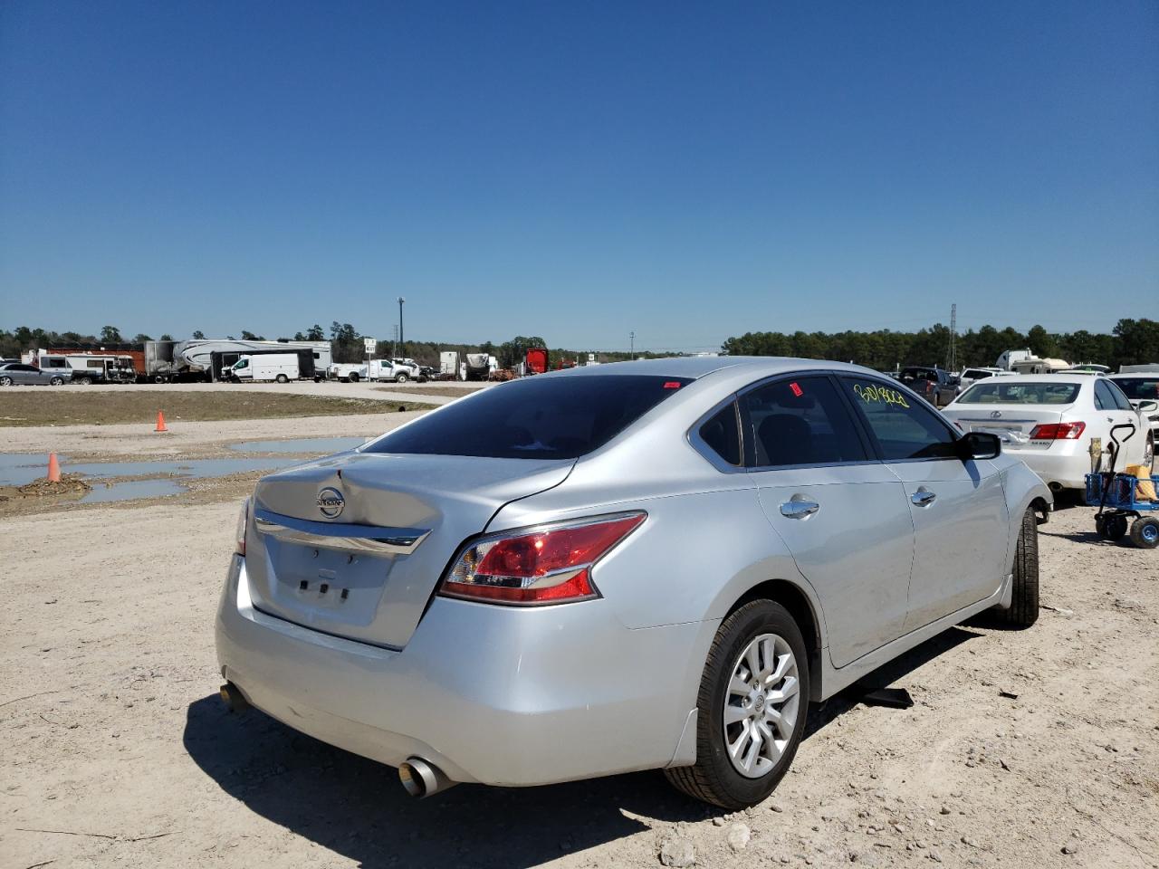 Photo 4 from auction – 2015 NISSAN ALTIMA 2.5 with VIN 1N4AL3AP5FN314043