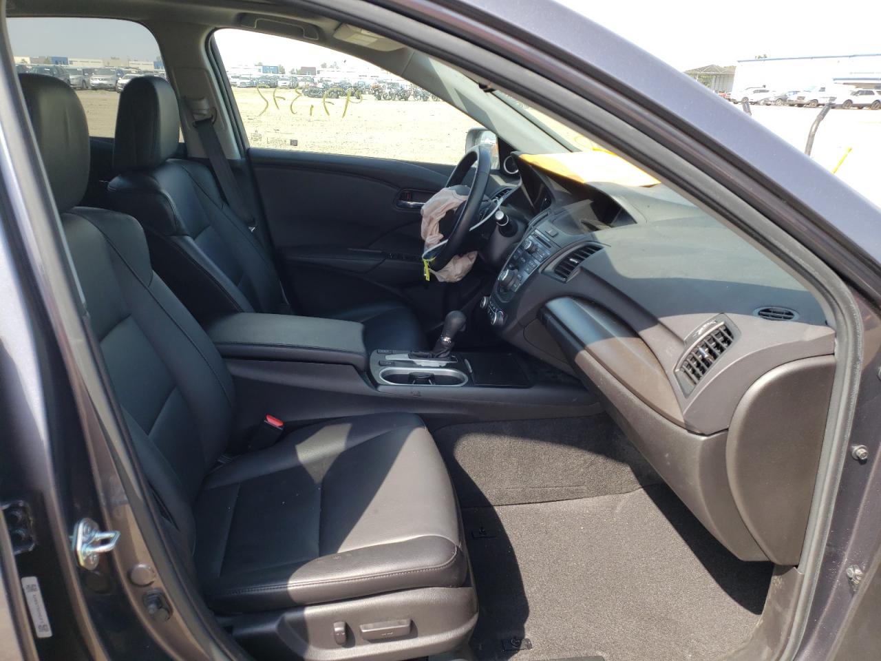 Photo 5 from auction – 2018 ACURA RDX with VIN 5J8TB4H3XJL008475