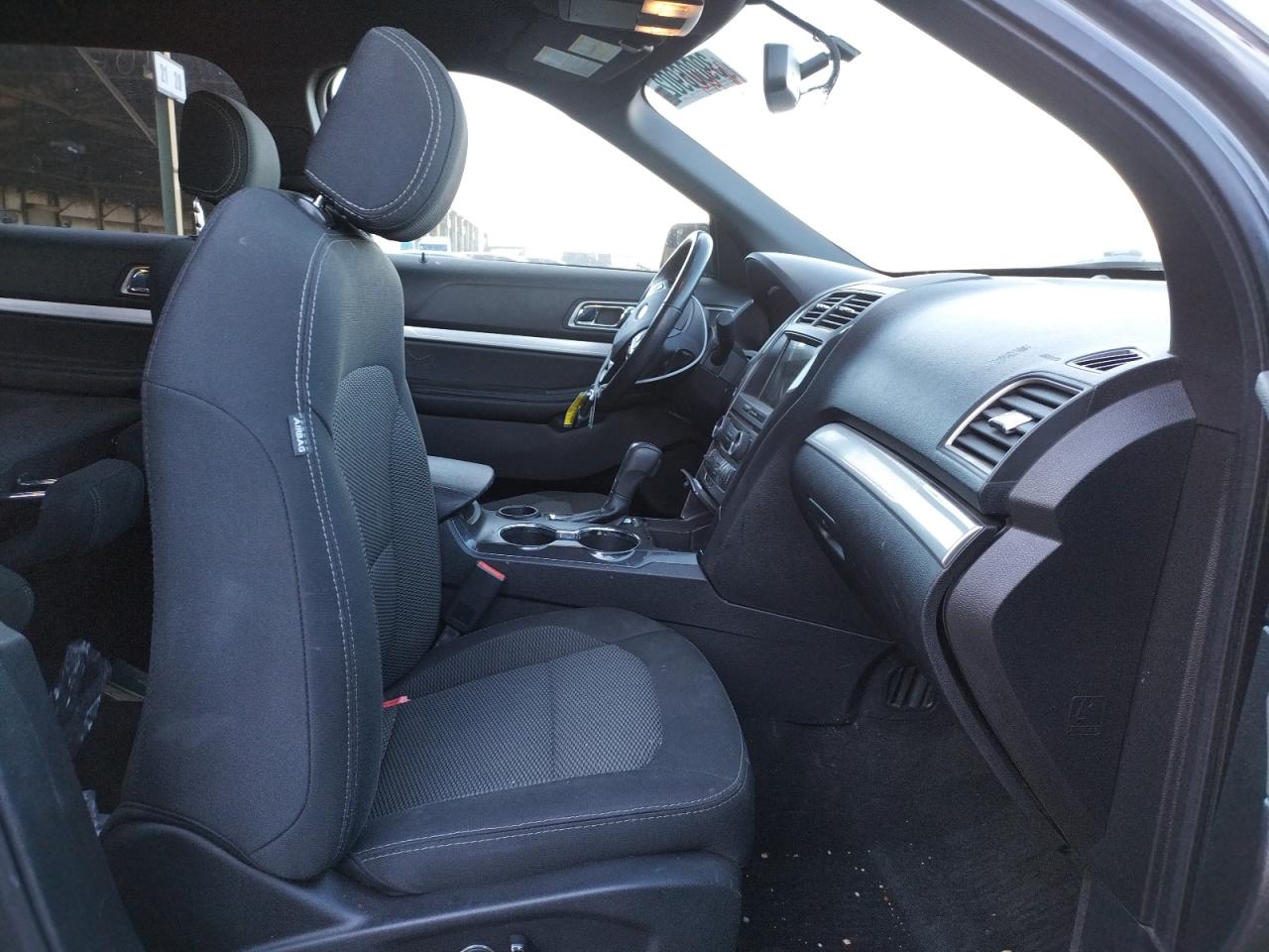 Photo 5 from auction – 2017 FORD EXPLORER X with VIN 1FM5K7DH2HGD42377