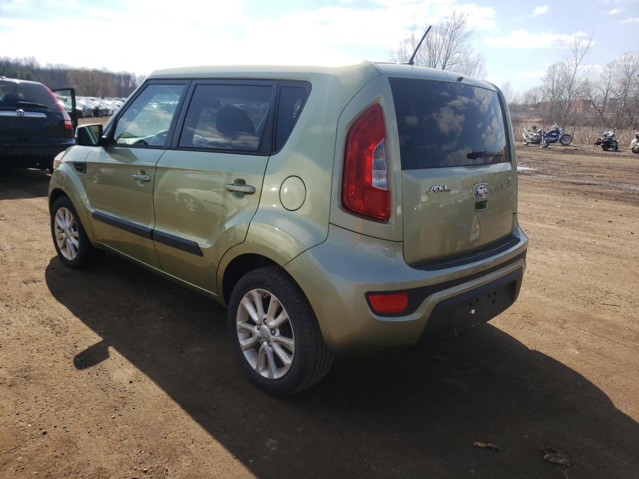 Photo 3 from auction – 2012 KIA SOUL with VIN KNDJT2A69C7403092