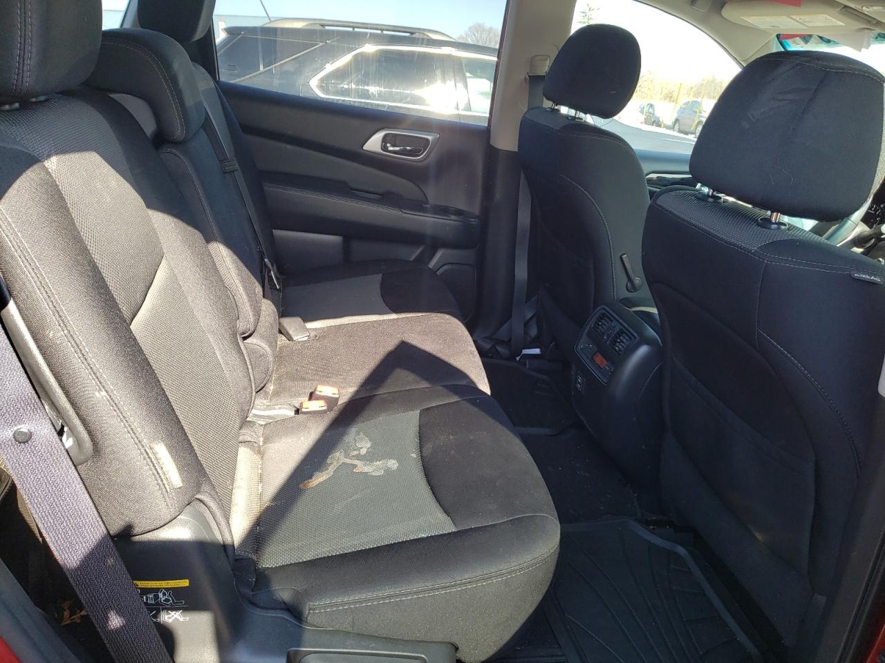 Photo 6 from auction – 2018 NISSAN PATHFINDER with VIN 5N1DR2MM7JC639715