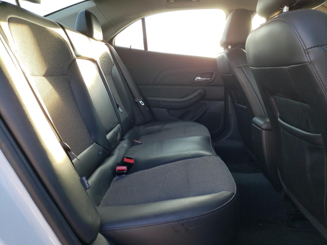 Photo 6 from auction – 2015 CHEVROLET MALIBU 1LT with VIN 1G11C5SL9FF307679