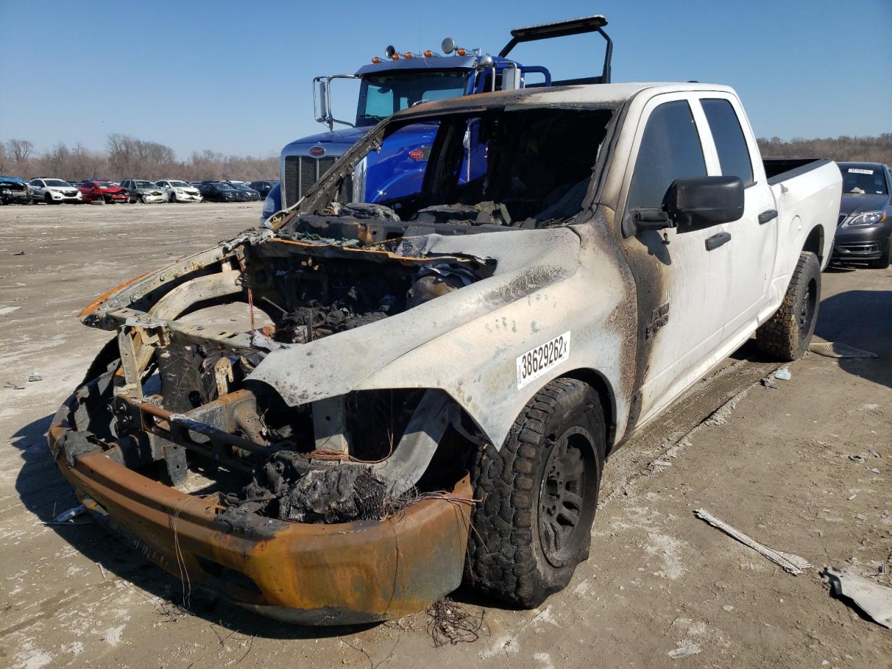 Photo 2 from auction – 2018 RAM 1500 ST with VIN 1C6RR6FG4JS296836