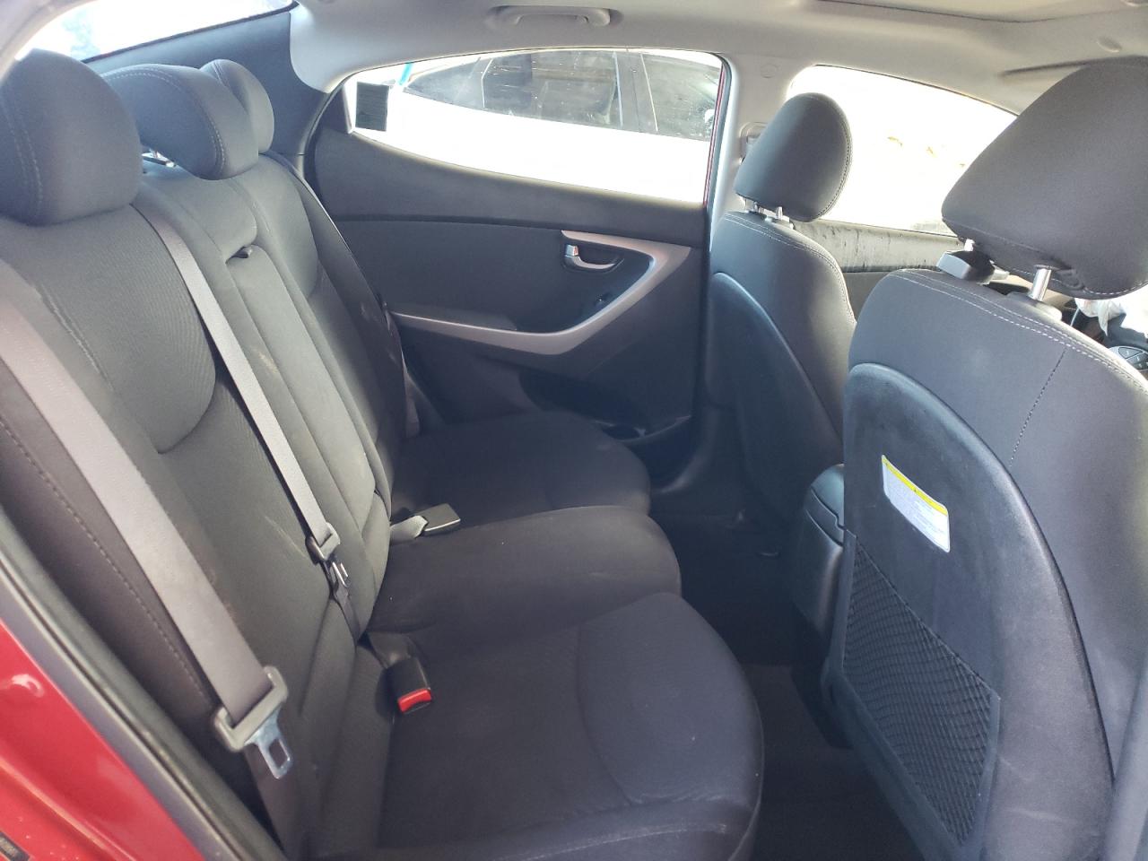 Photo 6 from auction – 2015 HYUNDAI ELANTRA SE with VIN 5NPDH4AE1FH608911