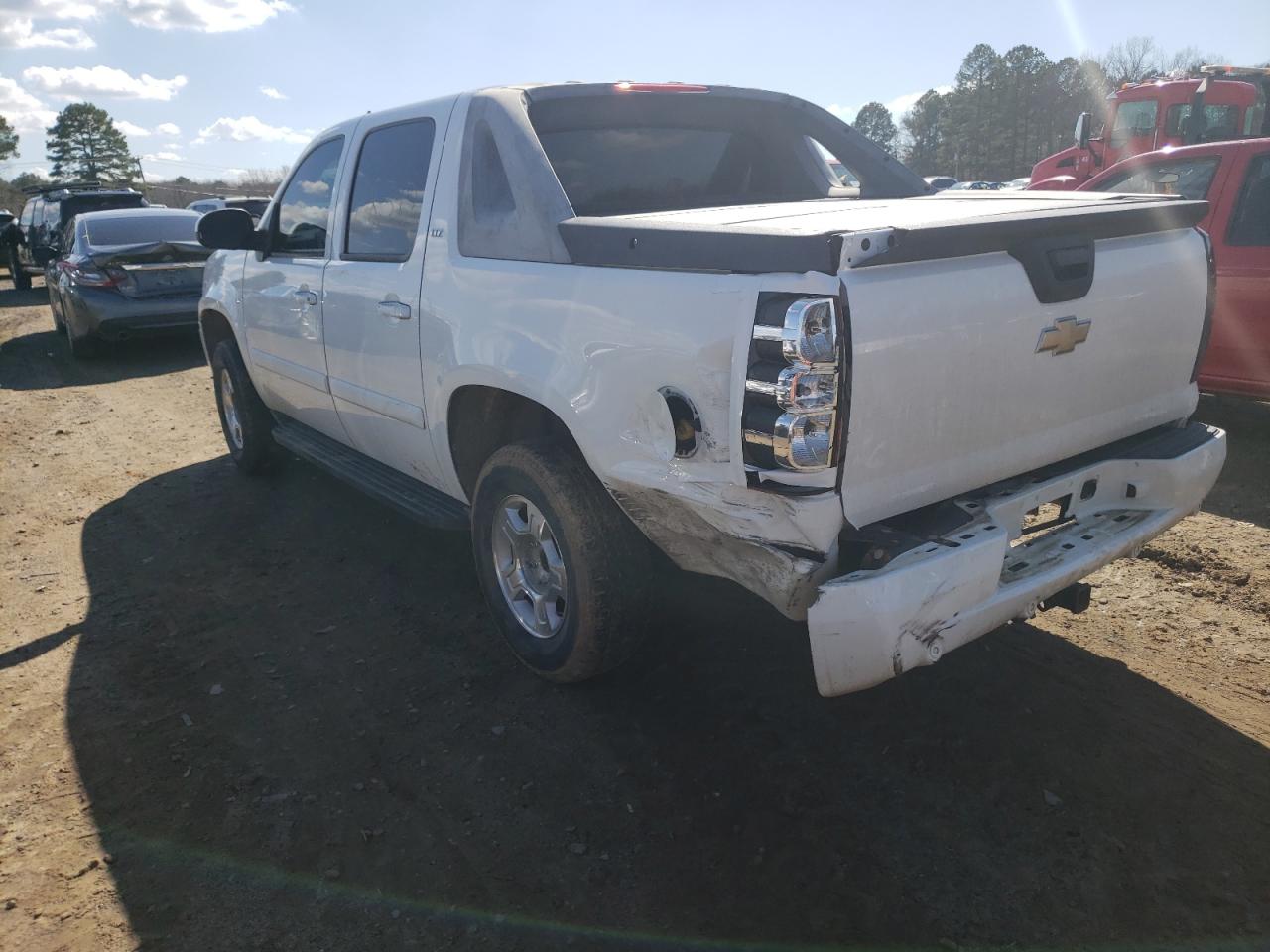 Photo 3 from auction – 2007 CHEVROLET AVALANCHE with VIN 3GNFK12347G126506