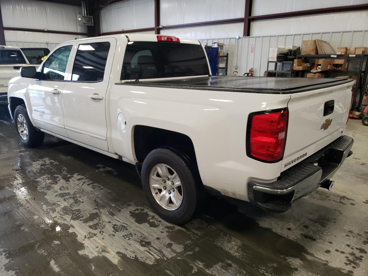Photo 3 from auction – 2017 CHEVROLET SILVERADO with VIN 3GCUKREC6HG494679