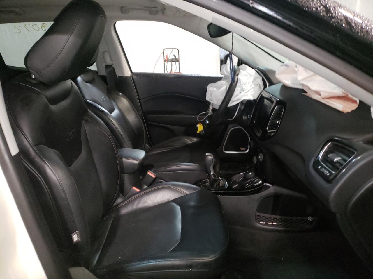 Photo 5 from auction – 2018 JEEP COMPASS LI with VIN 3C4NJDCB4JT145201