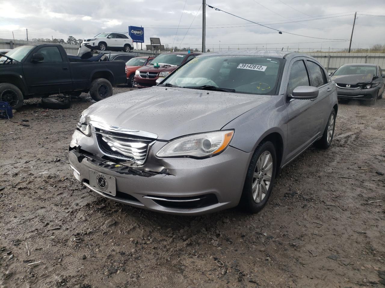 Photo 2 from auction – 2013 CHRYSLER 200 TOURIN with VIN 1C3CCBBG1DN607984