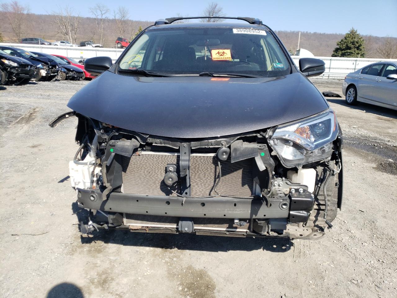 Photo 9 from auction – 2016 TOYOTA RAV4 LE with VIN JTMZFREV3GJ068926