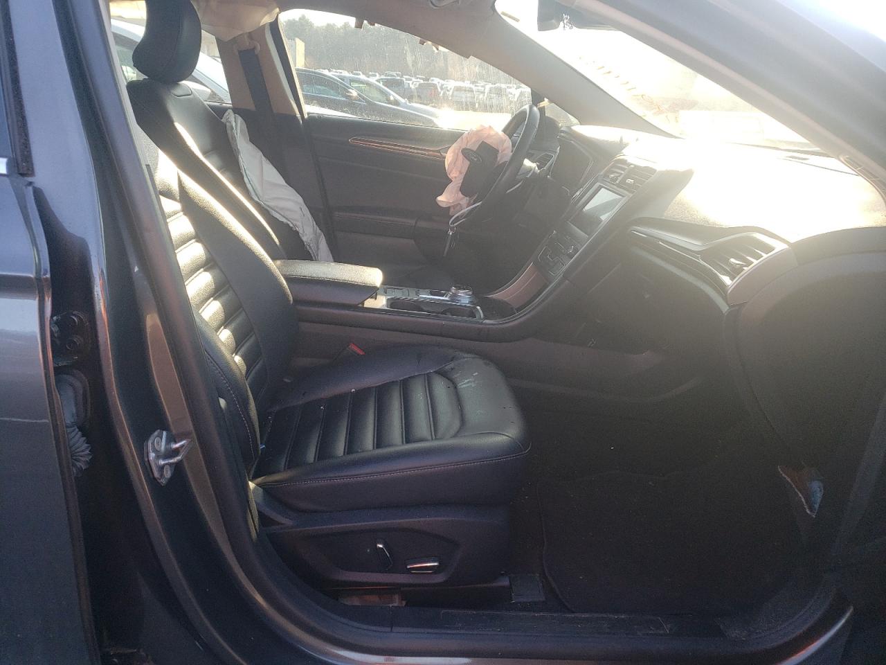 Photo 5 from auction – 2019 FORD FUSION SEL with VIN 3FA6P0CD9KR237504