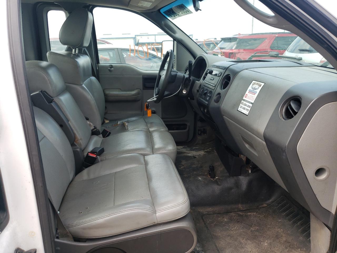 Photo 5 from auction – 2005 FORD F150 with VIN 1FTRF12235KF14379