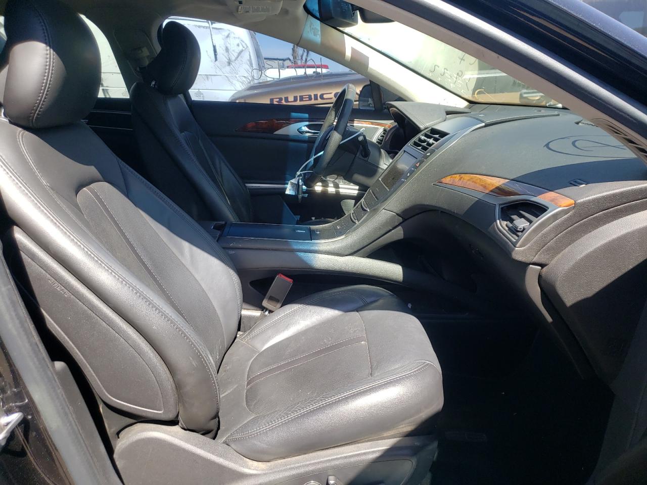 Photo 5 from auction – 2014 LINCOLN MKZ HYBRID with VIN 3LN6L2LU8ER831678