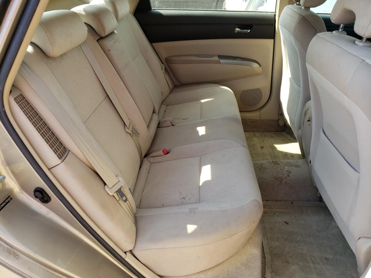 Photo 6 from auction – 2004 TOYOTA PRIUS with VIN JTDKB20U140084319