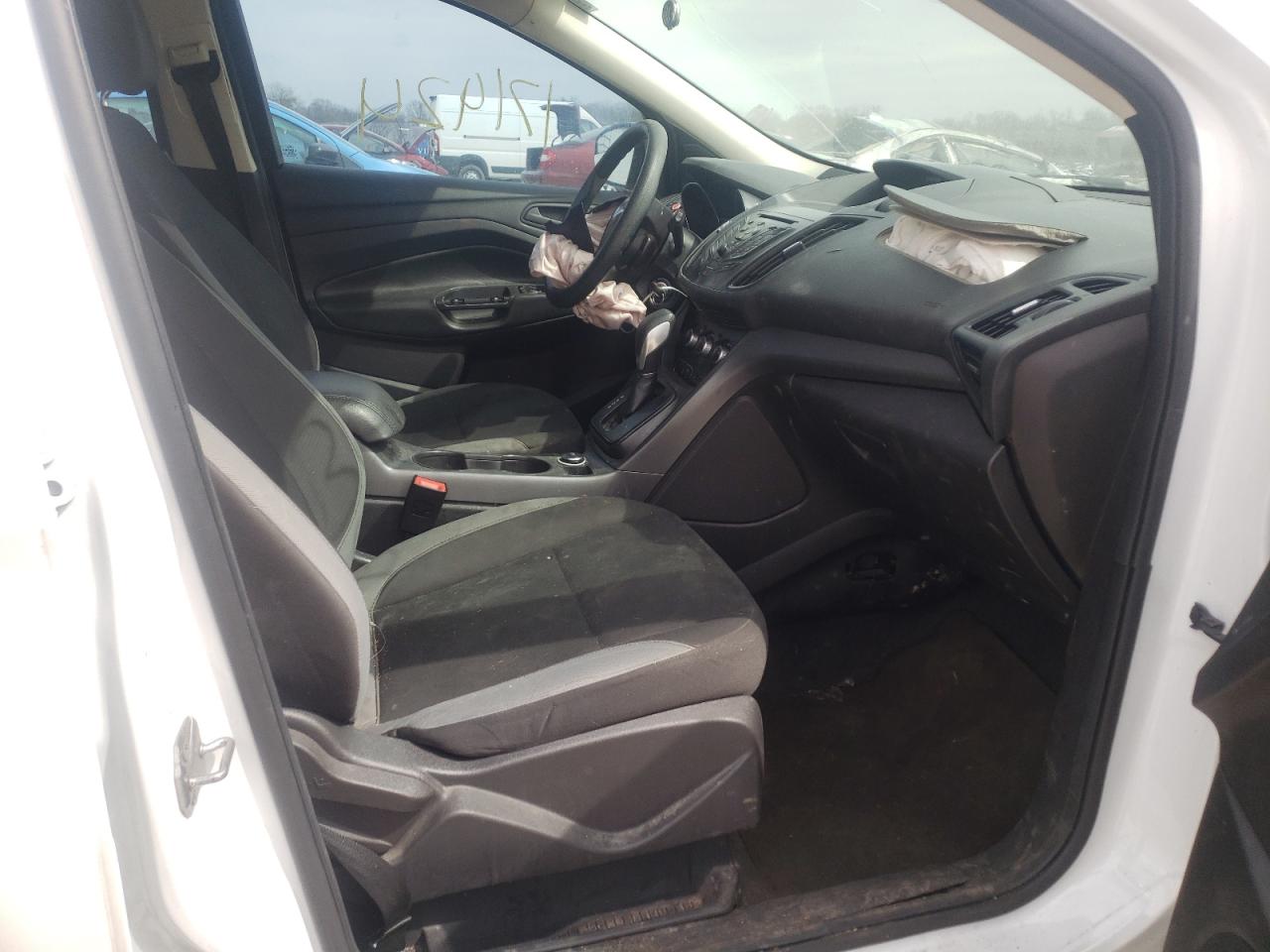 Photo 5 from auction – 2014 FORD ESCAPE S with VIN 1FMCU0F76EUA12056