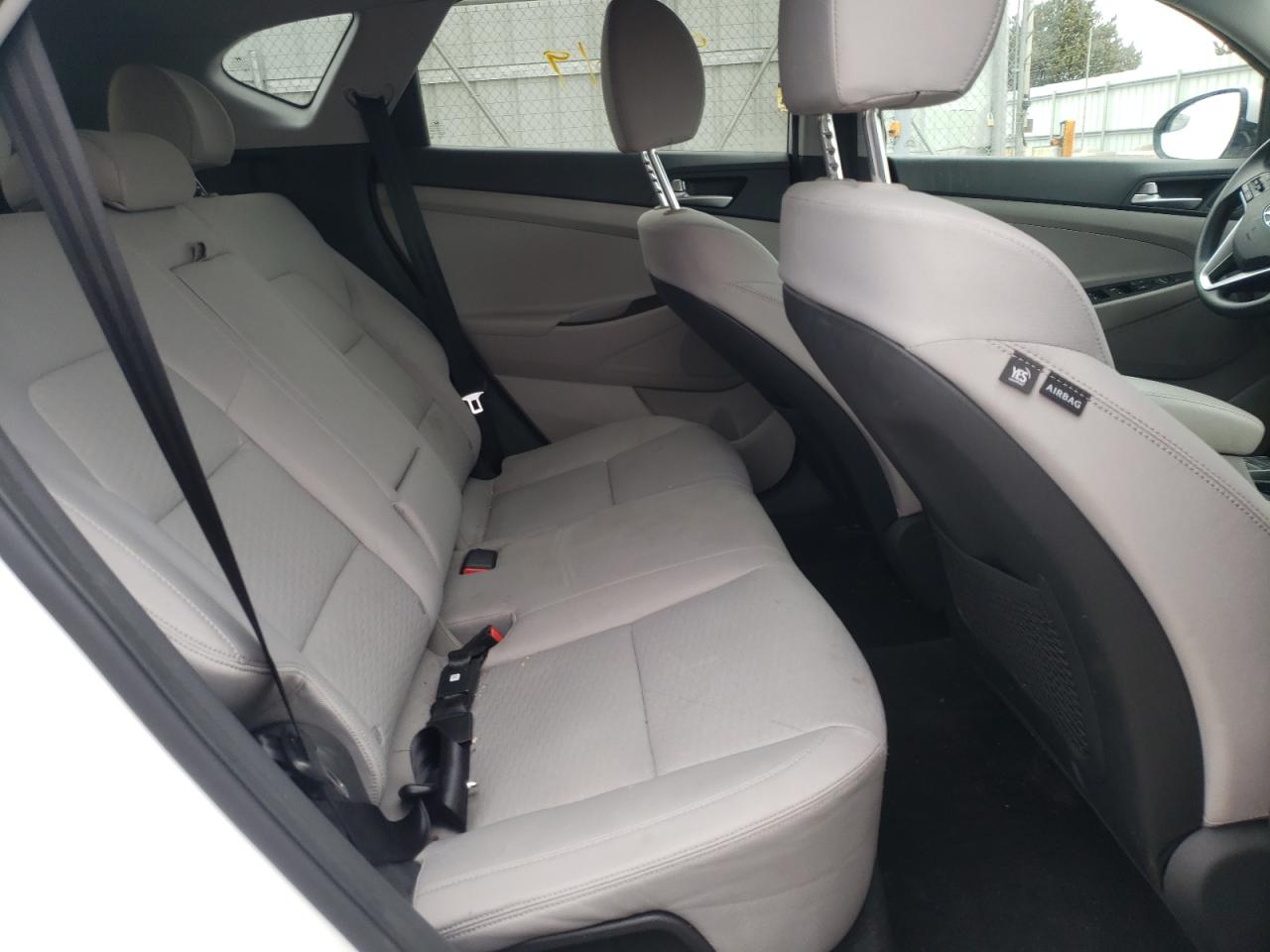 Photo 6 from auction – 2019 HYUNDAI TUCSON SE with VIN KM8J2CA49KU872086