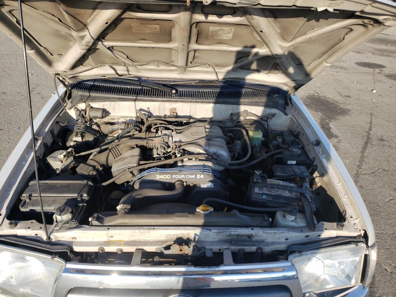 Photo 7 from auction – 1998 TOYOTA 4RUNNER SR with VIN JT3GN86RXW0081221
