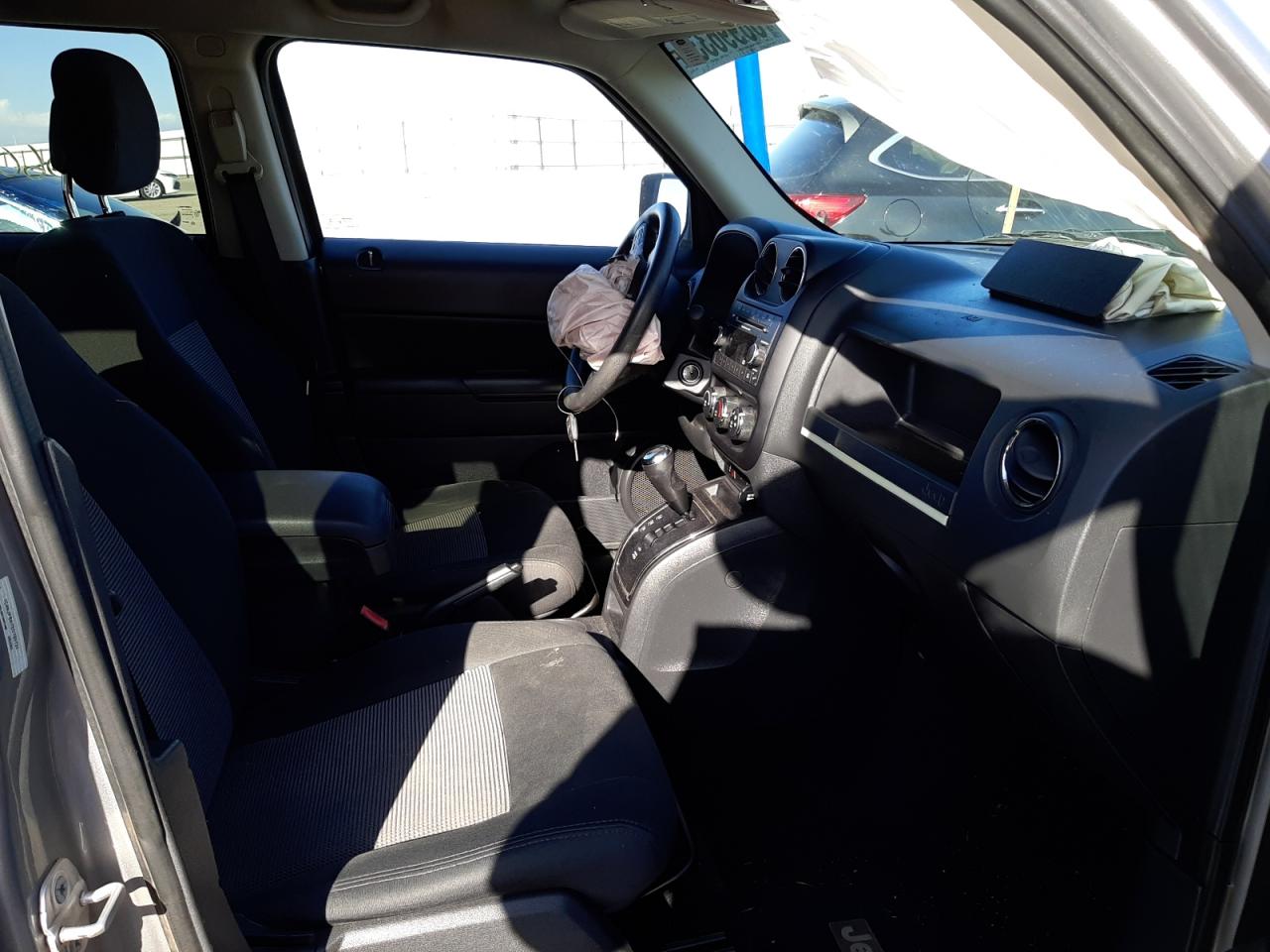 Photo 5 from auction – 2014 JEEP PATRIOT SP with VIN 1C4NJPBA2ED789737