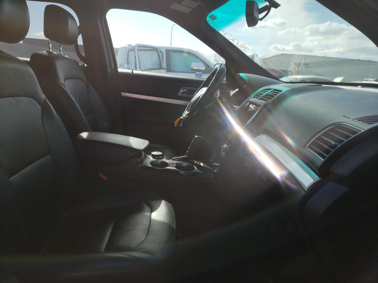 Photo 5 from auction – 2017 FORD EXPLORER X with VIN 1FM5K8D80HGA92532