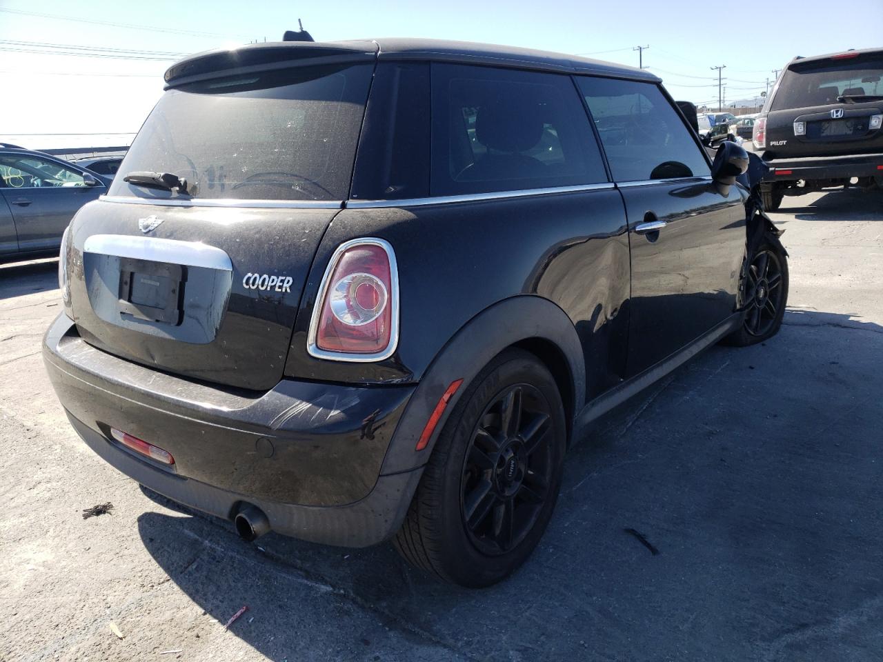 Photo 4 from auction – 2013 MINI COOPER with VIN WMWSU3C55DT544730