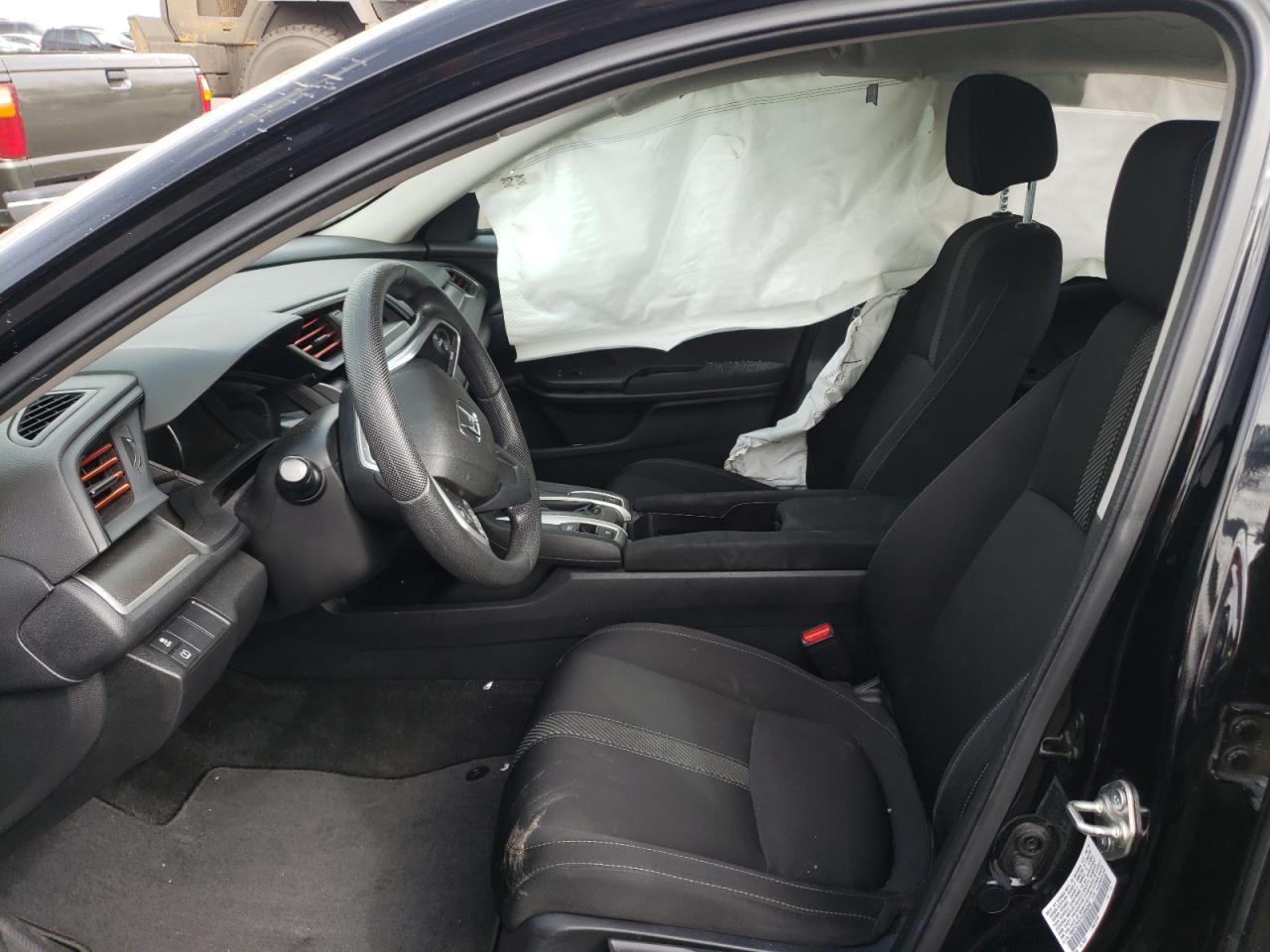 Photo 5 from auction – 2016 HONDA CIVIC LX with VIN 19XFC2F51GE066395