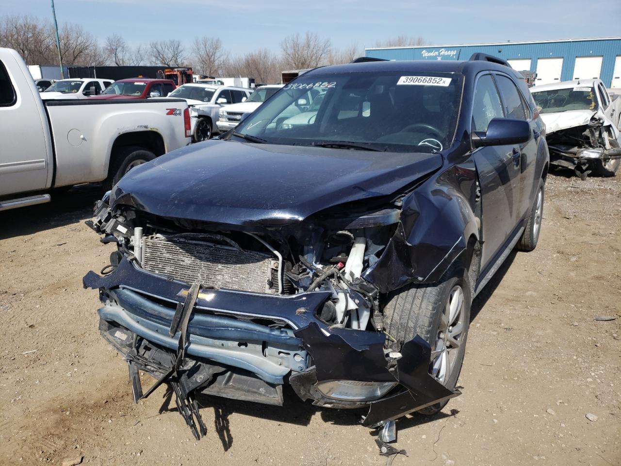 Photo 2 from auction – 2017 CHEVROLET EQUINOX LT with VIN 2GNALCEKXH1607361