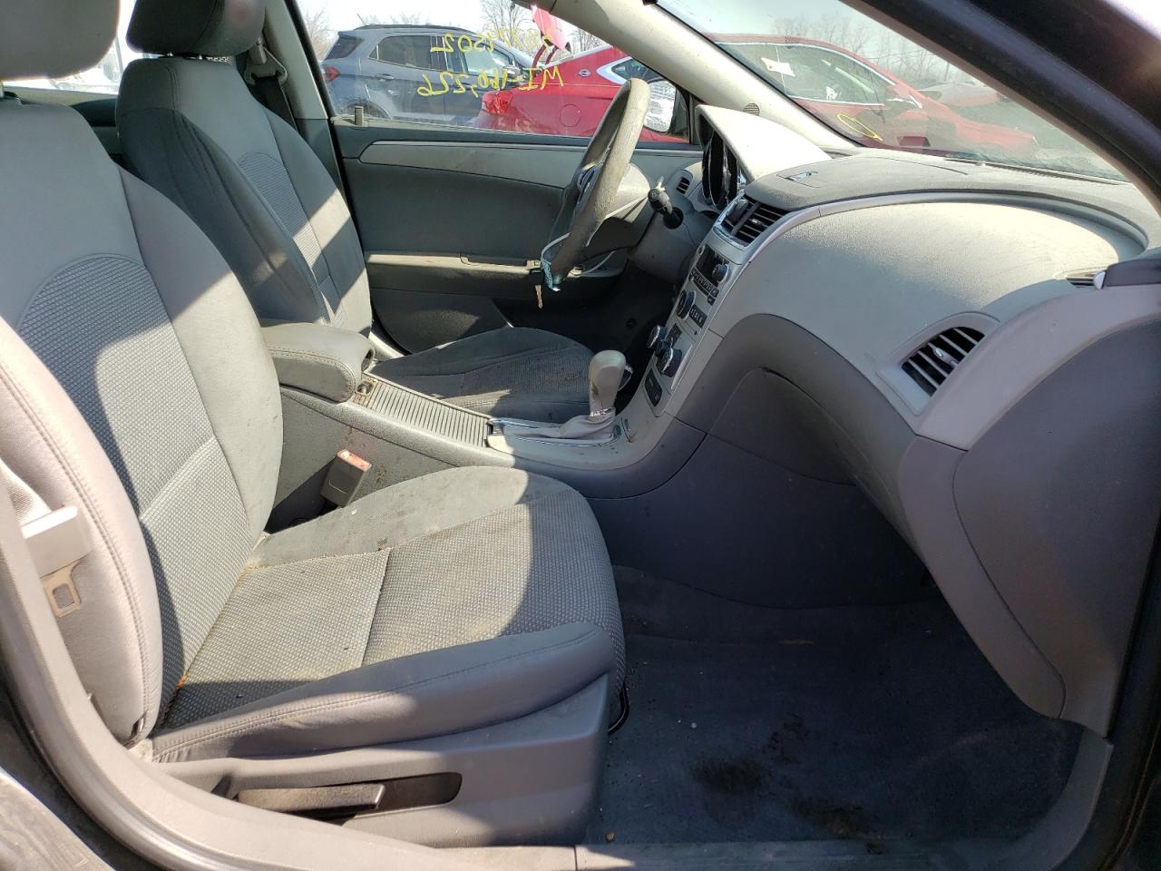 Photo 5 from auction – 2011 CHEVROLET MALIBU LS with VIN 1G1ZB5E11BF278558