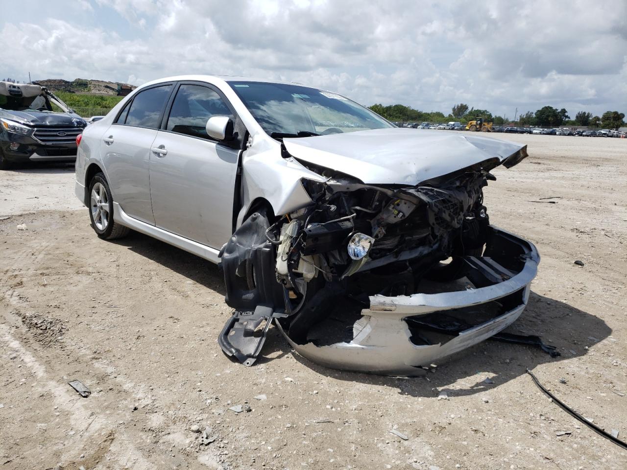 TOYOTA COROLLA BA 2011 with VIN 2T1BU4EE2BC583897 - Photo from auction