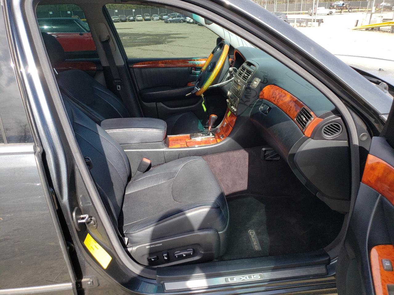 Photo 5 from auction – 2006 LEXUS LS 430 with VIN JTHBN36F165030058