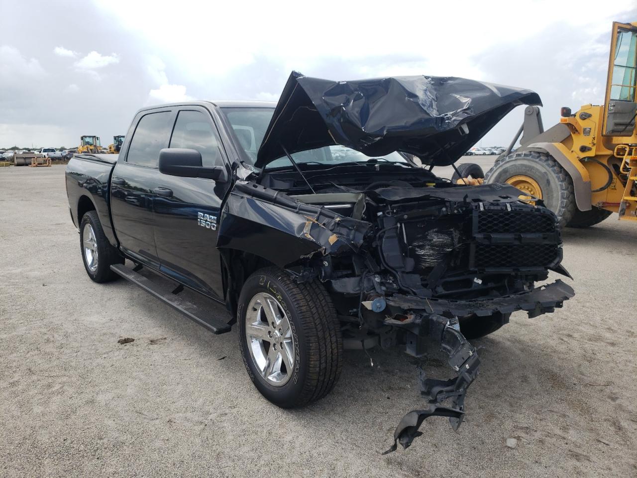 RAM 1500 ST 2018 with VIN 3C6RR6KT5JG264150 - Photo from auction