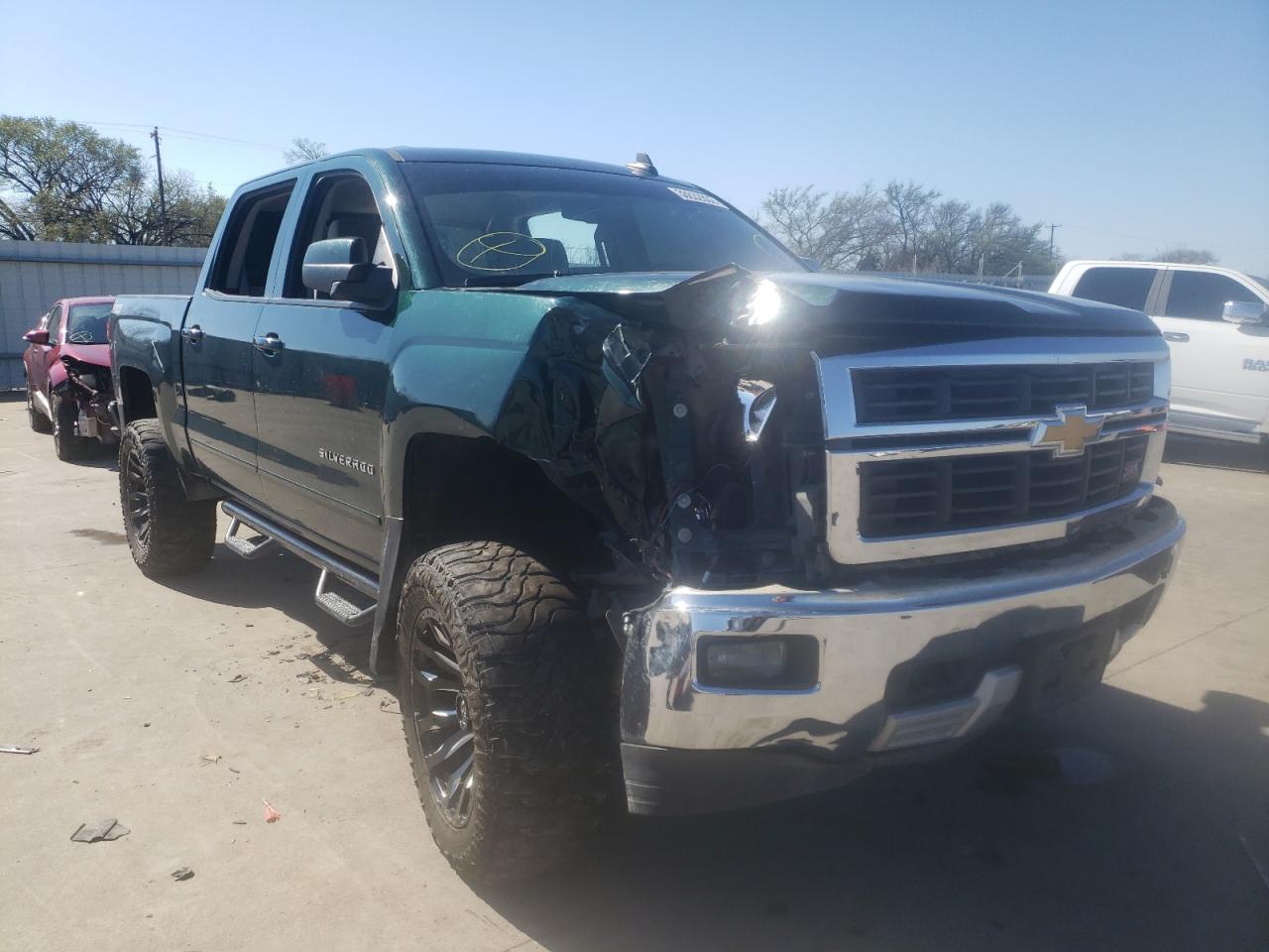 CHEVROLET SILVERADO 2015 with VIN 3GCUKREC3FG307539 - Photo from auction