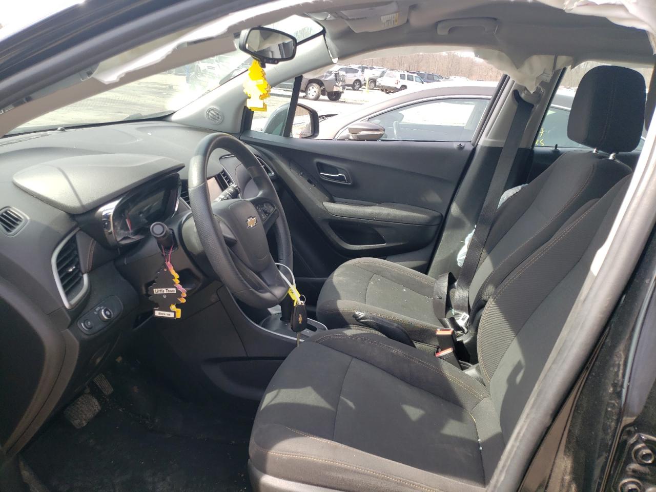 Photo 5 from auction – 2019 CHEVROLET TRAX LS with VIN 3GNCJKSB8KL295706