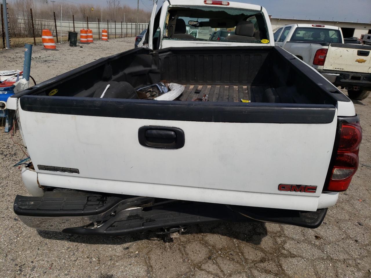 Photo 6 from auction – 2006 CHEVROLET SILVERADO with VIN 3GCEC14X66G182947
