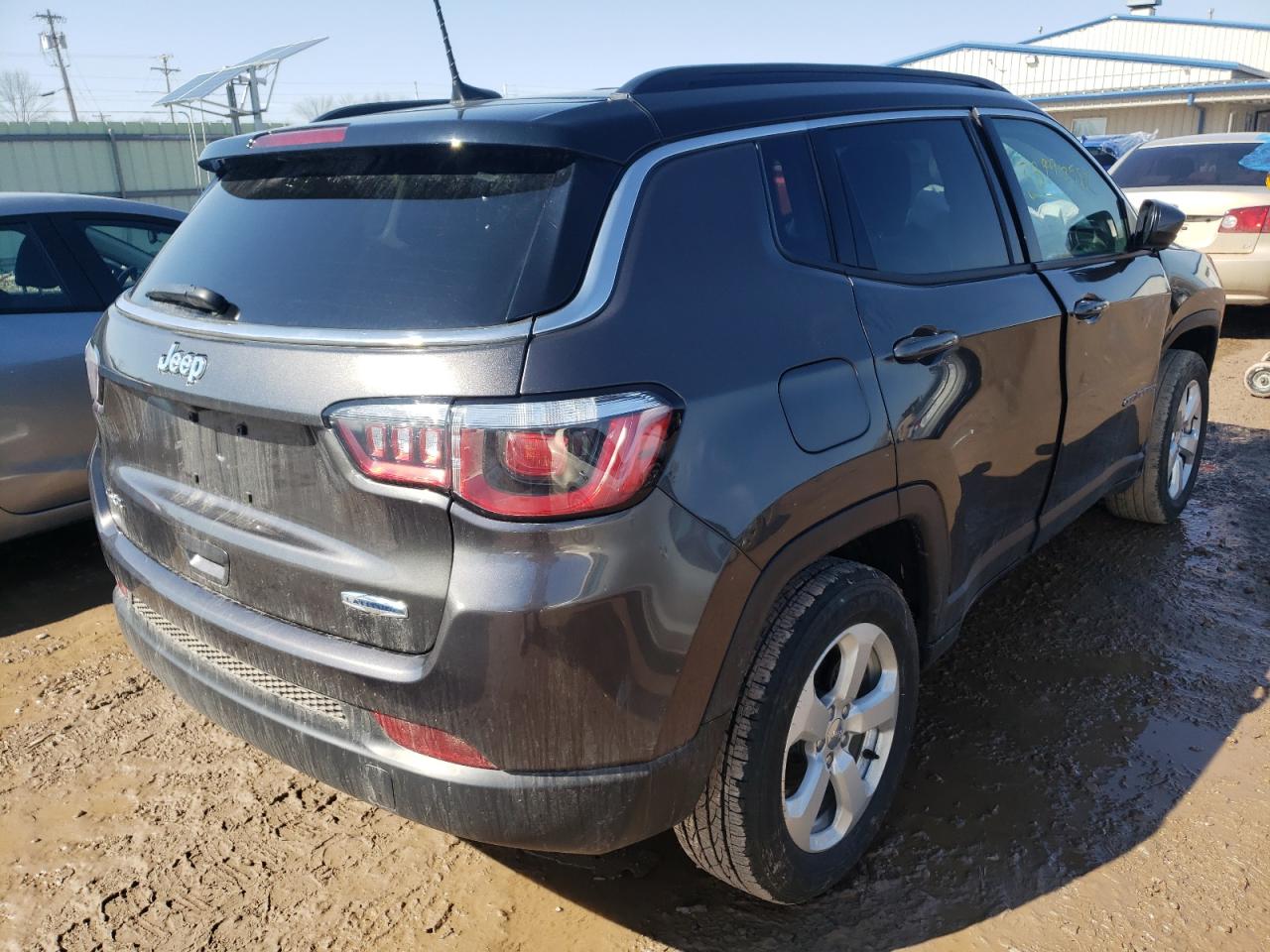 Photo 4 from auction – 2019 JEEP COMPASS LA with VIN 3C4NJDBB9KT813867