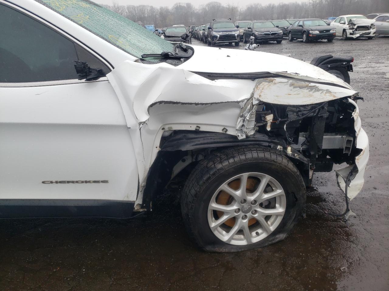 Photo 9 from auction – 2014 JEEP CHEROKEE L with VIN 1C4PJMCB1EW107272