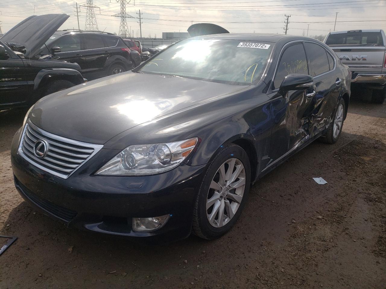 Photo 2 from auction – 2011 LEXUS LS 460 with VIN JTHCL5EF5B5010879