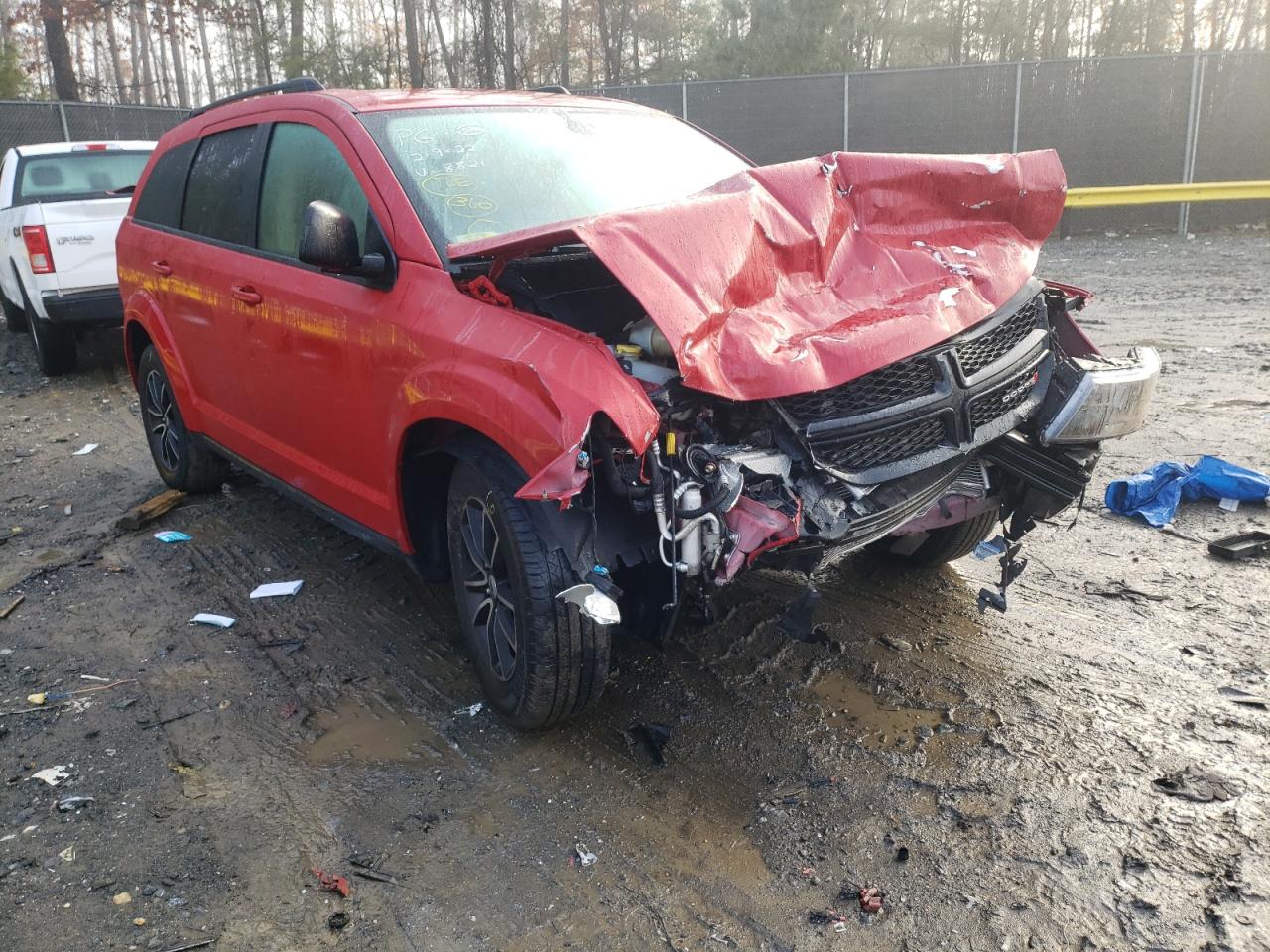 DODGE JOURNEY SE 2018 with VIN 3C4PDCAB7JT428821 - Photo from auction